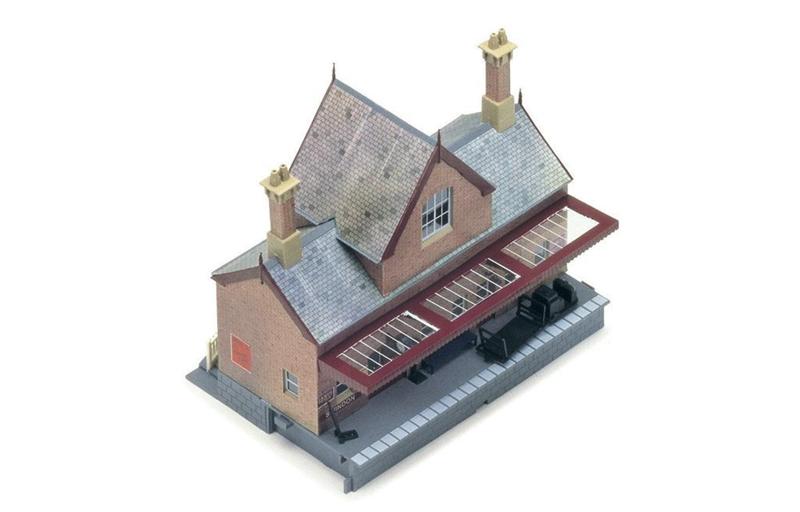 Hornby model railway station accessories en France