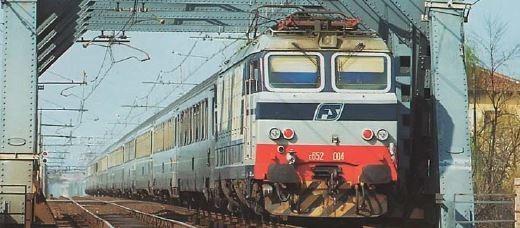 4 Pantographes Métal Rivarossi HR2734 Pour Locomotive Électrique Re 4/4 BLS - Échelle HO 1/87